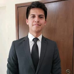 Leandro D.